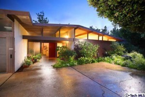 On The Market S Webster Wiley Designed Midcentury Modern Property