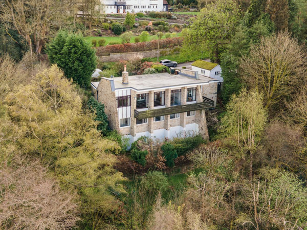 1960s midcentury modern house in Ilkley, West Yorkshire - WowHaus